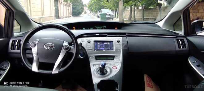 Toyota Prius 2013, 270,000 km - 1.8 l - Bakı