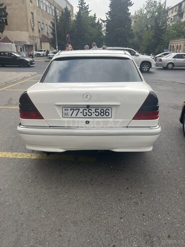 Mercedes C 230 1997, 282,000 km - 2.3 l - Bakı