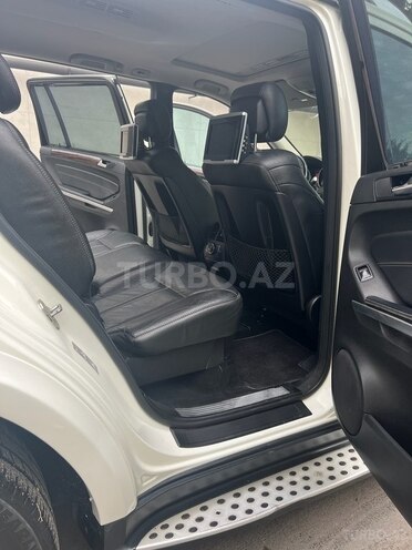 Mercedes GL 550 2009, 204,000 km - 5.5 л - Bakı