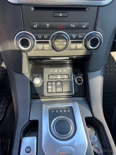 Land Rover Discovery 2016, 130,000 km - 3.0 l - Bakı
