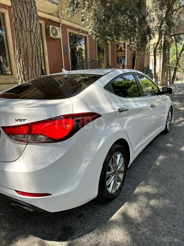 Hyundai Elantra 2015, 140,034 km - 1.6 л - Bakı
