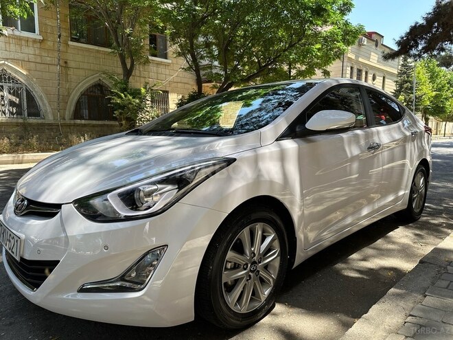 Hyundai Elantra 2015, 140,034 km - 1.6 л - Bakı