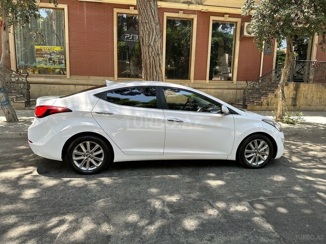 Hyundai Elantra 2015, 140,034 km - 1.6 л - Bakı