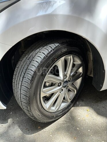 Hyundai Elantra 2015, 140,034 km - 1.6 л - Bakı