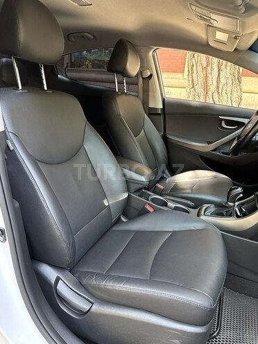 Hyundai Elantra 2015, 140,034 km - 1.6 л - Bakı