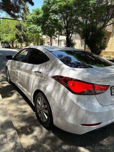 Hyundai Elantra 2015, 140,034 km - 1.6 л - Bakı