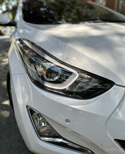 Hyundai Elantra 2015, 140,034 km - 1.6 л - Bakı