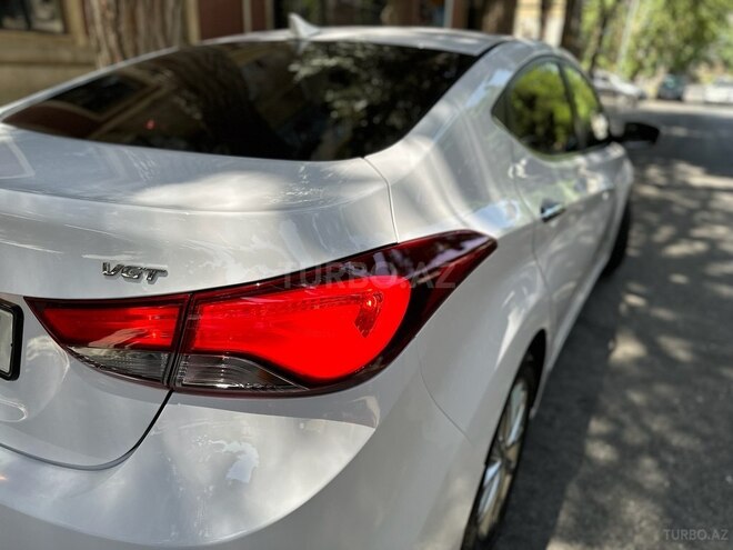 Hyundai Elantra 2015, 140,034 km - 1.6 л - Bakı