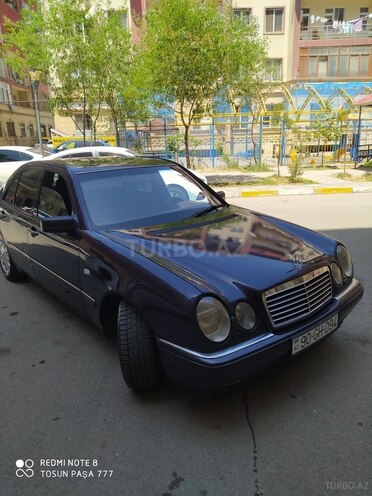 Mercedes E 230 1997, 395,000 km - 2.3 l - Bakı