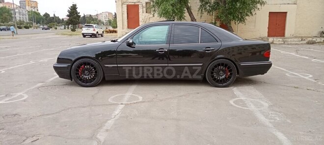 Mercedes E 320 2000, 204,000 km - 3.2 л - Sumqayıt