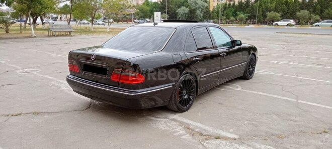 Mercedes E 320 2000, 204,000 km - 3.2 л - Sumqayıt