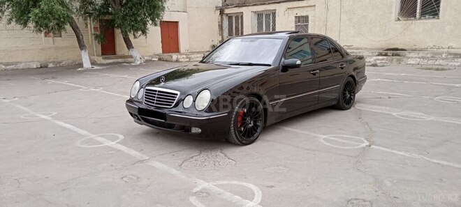 Mercedes E 320 2000, 204,000 km - 3.2 л - Sumqayıt