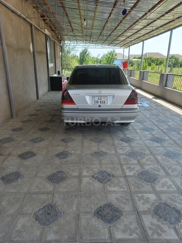 Mercedes C 200 1999, 333,330 km - 2.0 l - Salyan