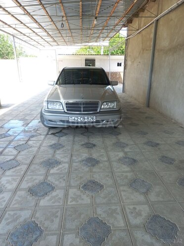 Mercedes C 200 1999, 333,330 km - 2.0 l - Salyan