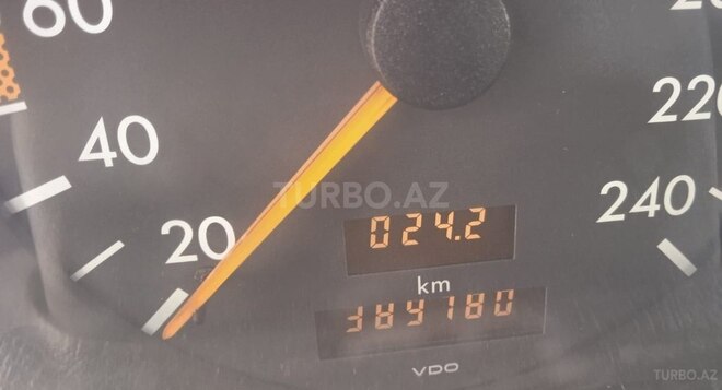 Mercedes C 220 1995, 389,000 km - 2.2 l - Bakı