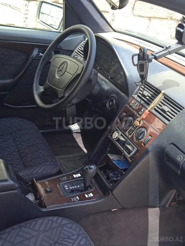 Mercedes C 220 1995, 389,000 km - 2.2 l - Bakı