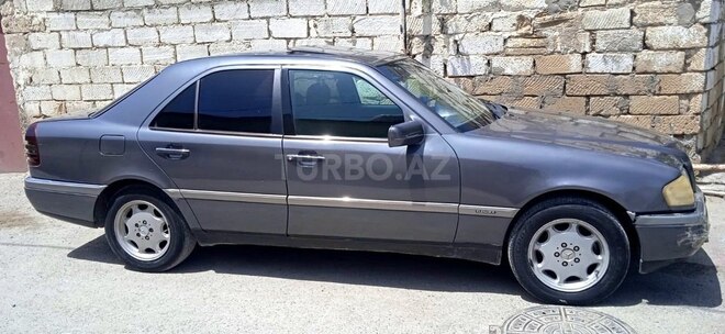 Mercedes C 220 1995, 389,000 km - 2.2 l - Bakı