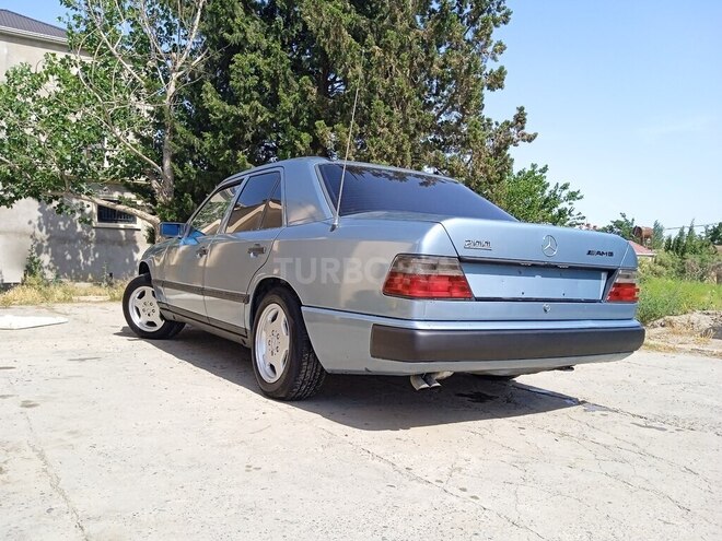 Mercedes E 200 1986, 194,545 km - 2.0 l - Şirvan