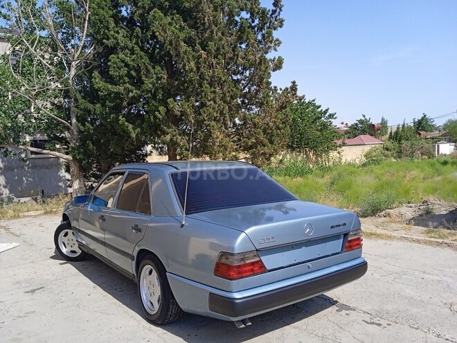 Mercedes E 200 1986, 194,545 km - 2.0 l - Şirvan