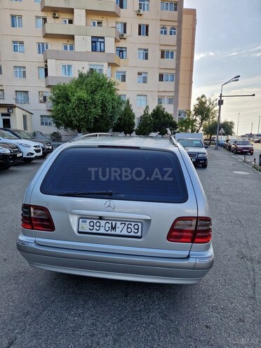 Mercedes E 270 2001, 456,004 km - 2.7 l - Bakı