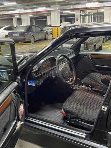 Mercedes E 280 1995, 225,000 km - 2.8 l - Gəncə
