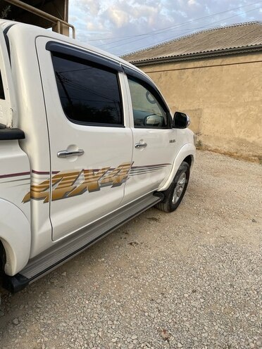 Toyota Hilux 2012, 340,000 km - 2.5 l - Bakı