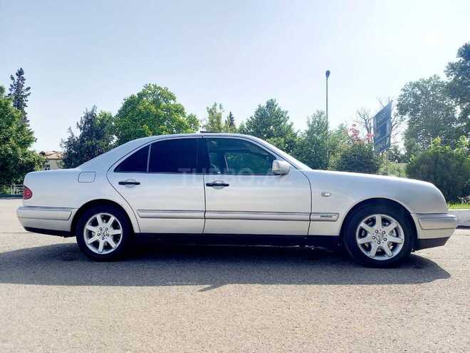 Mercedes E 260 1997, 256,458 km - 2.6 л - Qazax