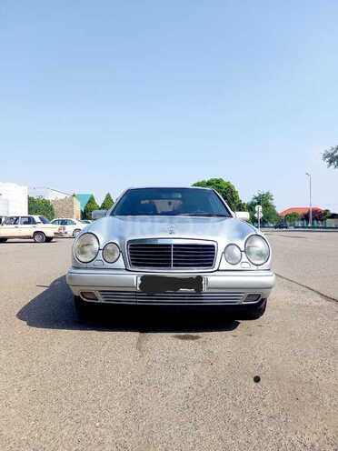 Mercedes E 260 1997, 256,458 km - 2.6 л - Qazax