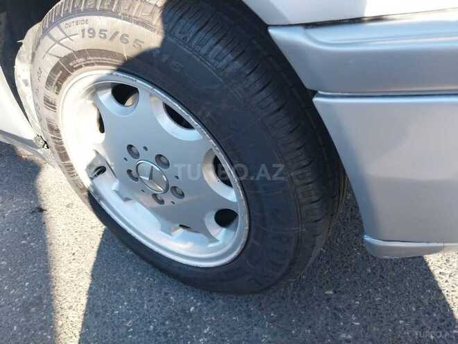 Mercedes C 200 1995, 300,000 km - 2.0 l - Bakı