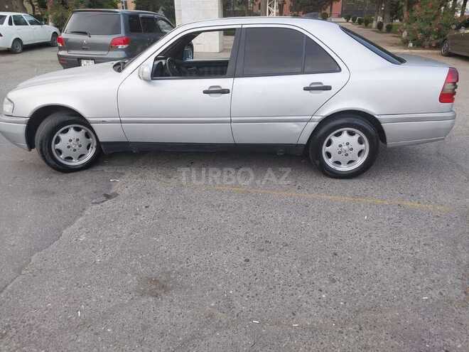 Mercedes C 200 1995, 300,000 km - 2.0 l - Bakı