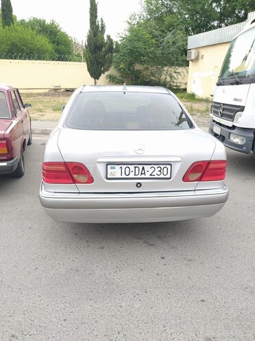 Mercedes E 230 1996, 328,600 km - 2.3 l - Mingəçevir