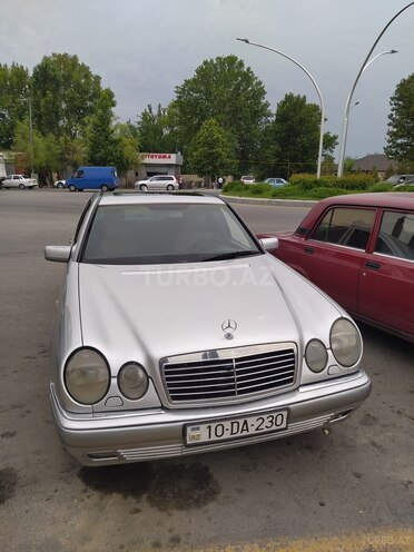 Mercedes E 230 1996, 328,600 km - 2.3 l - Mingəçevir