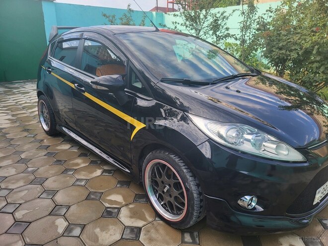 Ford Fiesta 2012, 129,000 km - 1.4 л - Bakı