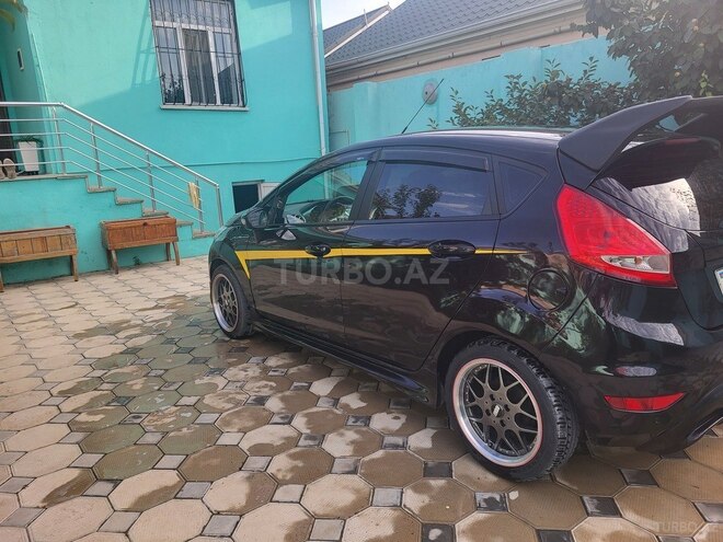 Ford Fiesta 2012, 129,000 km - 1.4 л - Bakı