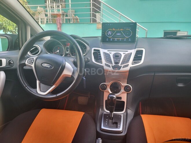Ford Fiesta 2012, 129,000 km - 1.4 л - Bakı