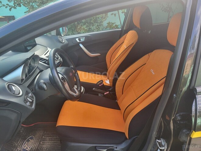 Ford Fiesta 2012, 129,000 km - 1.4 л - Bakı