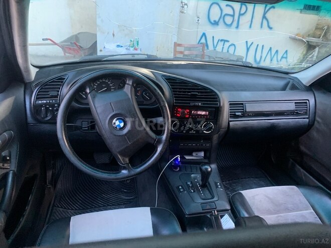 BMW 318 1993, 360,000 km - 1.8 л - Bakı