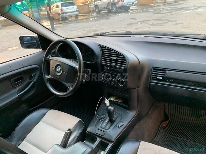 BMW 318 1993, 360,000 km - 1.8 л - Bakı