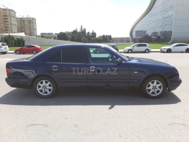 Mercedes E 200 1997, 217,426 km - 2.0 l - Bakı
