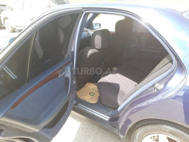 Mercedes E 200 1997, 217,426 km - 2.0 l - Bakı