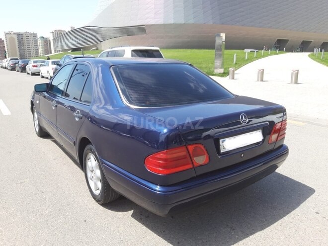 Mercedes E 200 1997, 217,426 km - 2.0 l - Bakı