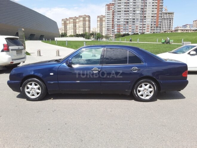 Mercedes E 200 1997, 217,426 km - 2.0 l - Bakı