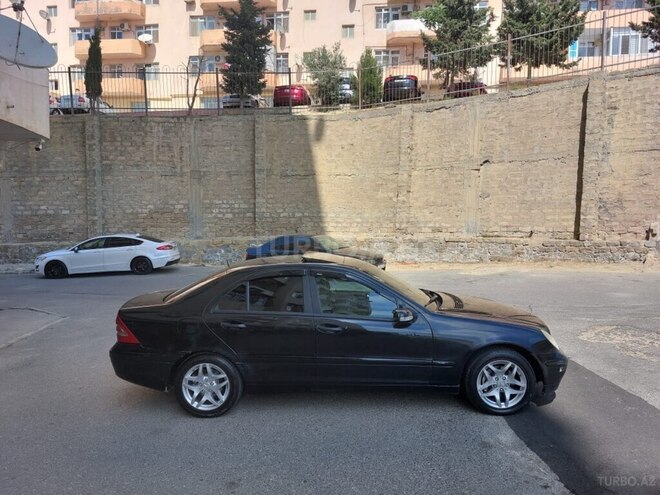 Mercedes C 220 2003, 275,032 km - 2.2 l - Bakı
