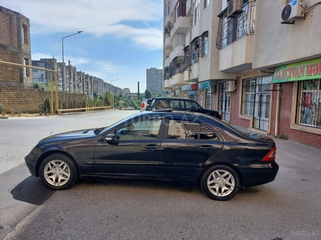 Mercedes C 220 2003, 275,032 km - 2.2 l - Bakı