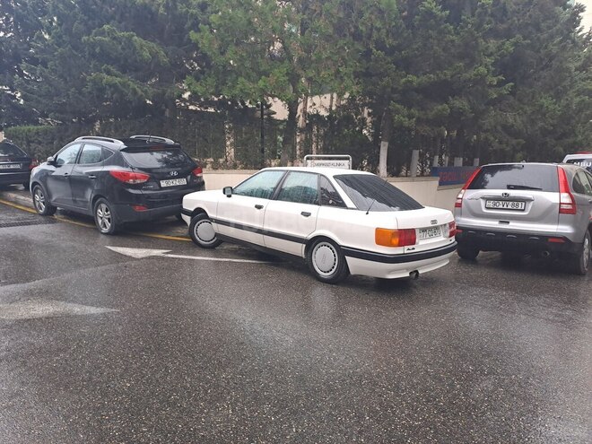 Audi 80 1989, 178,000 km - 1.8 l - Bakı