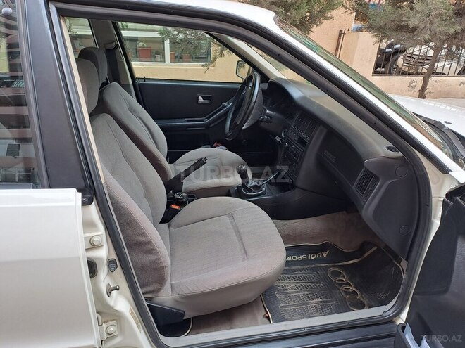 Audi 80 1989, 178,000 km - 1.8 l - Bakı