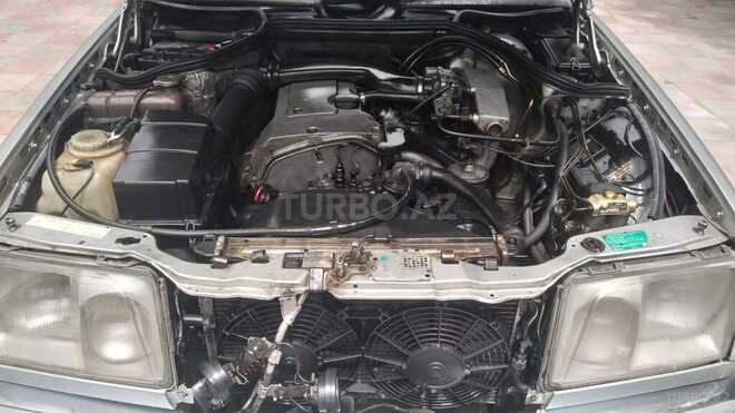 Mercedes E 200 1994, 300,000 km - 2.0 l - Bakı