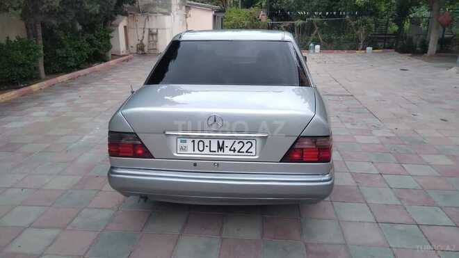 Mercedes E 200 1994, 300,000 km - 2.0 l - Bakı