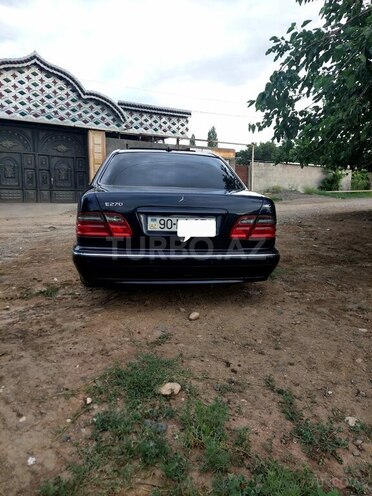 Mercedes E 270 2000, 352,000 km - 2.7 l - Goranboy