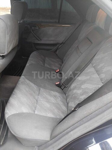 Mercedes E 270 2000, 352,000 km - 2.7 l - Goranboy